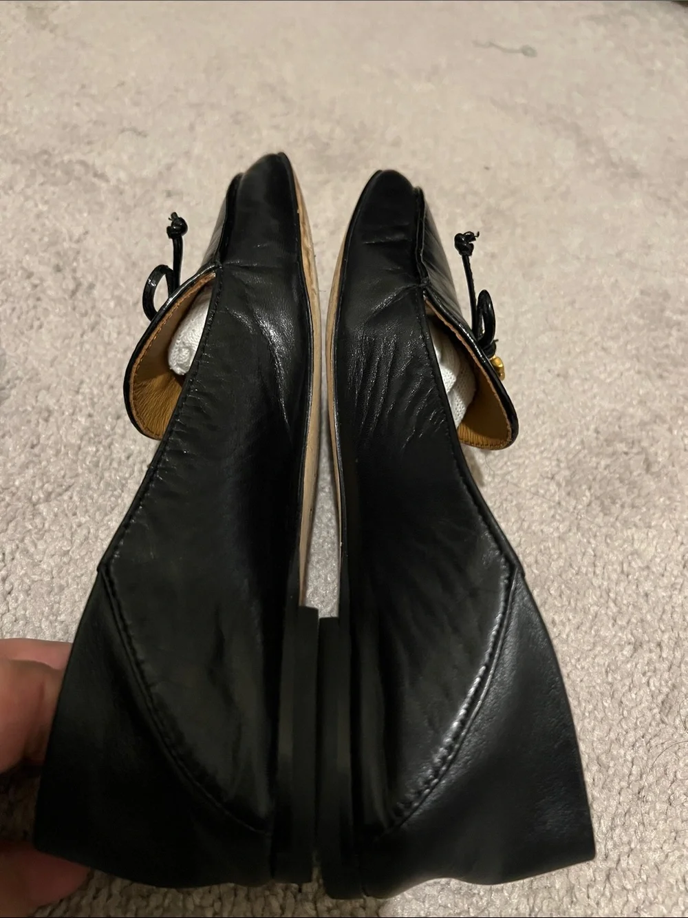 Tory Burch Black Leather Bow Loafers with Gold Emblem Size 5M